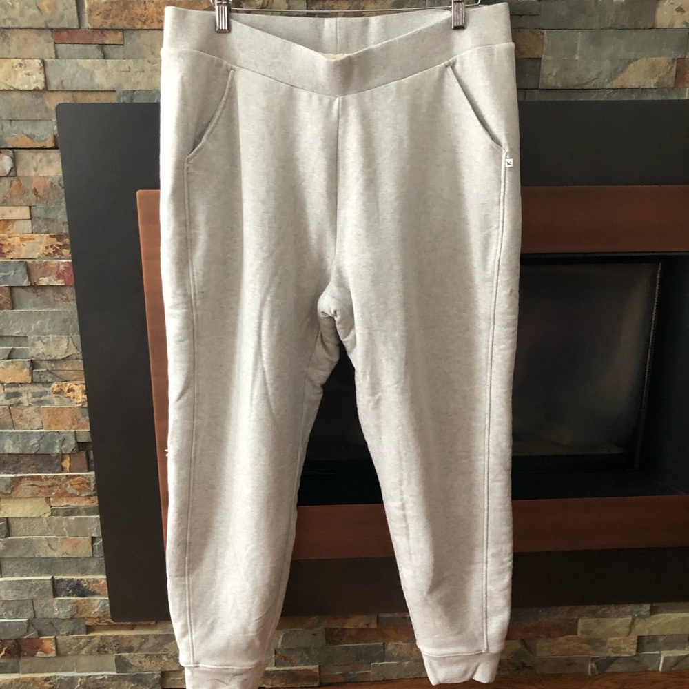 NWT Eddie Bauer Light Gray Womens Joggers